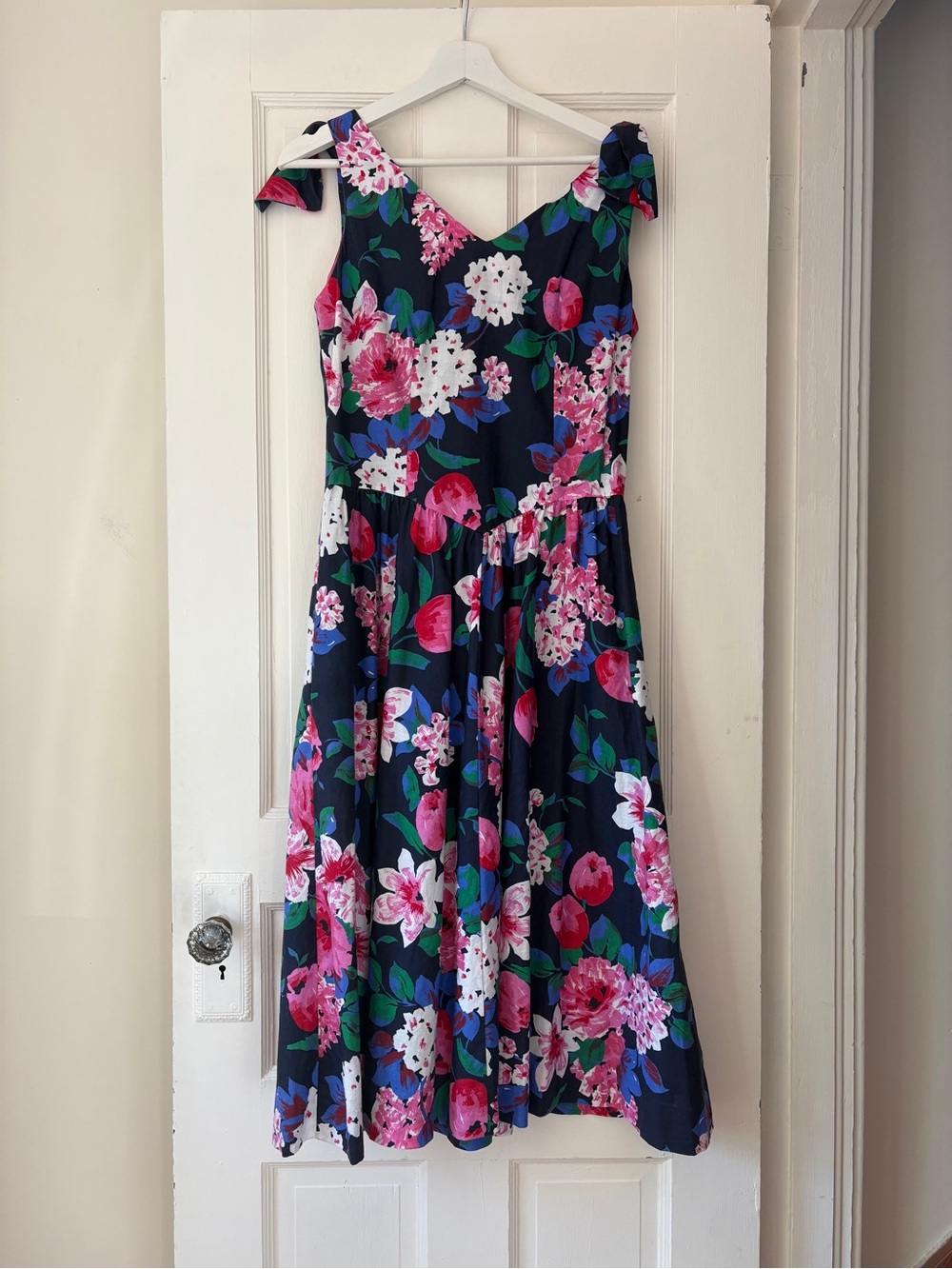 Vintage Floral Dress - Picture 2 of 10